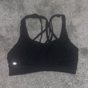 Black Lululemon Energy Bra! Size 4! BRAND NEW NEVER WORN!